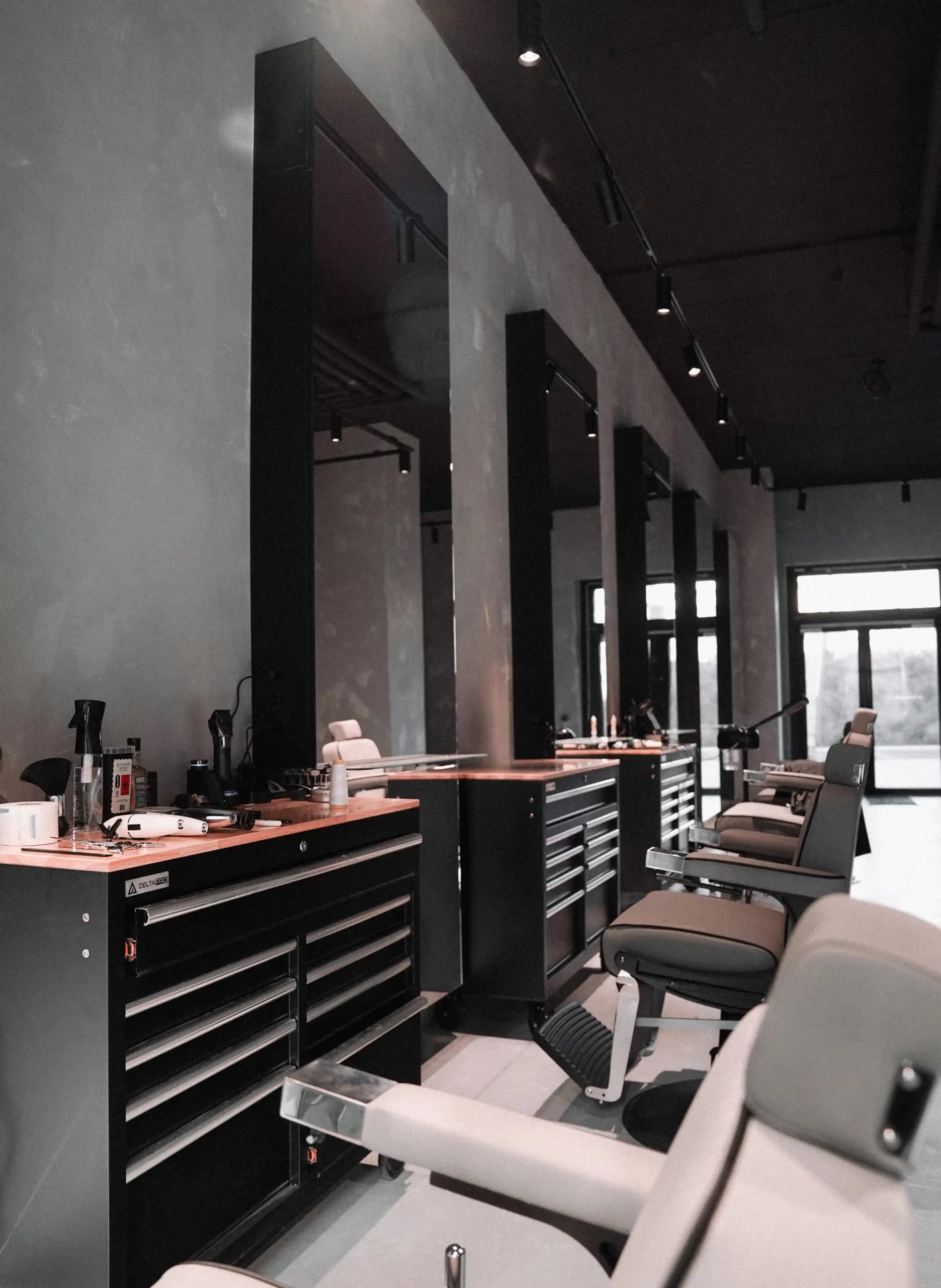 Blick in den Barbershop von ONYX Cuts in der Nordbahnstraße in Wien
